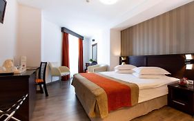 Hotel Duke Armeneasca City Center - Ex Tempo